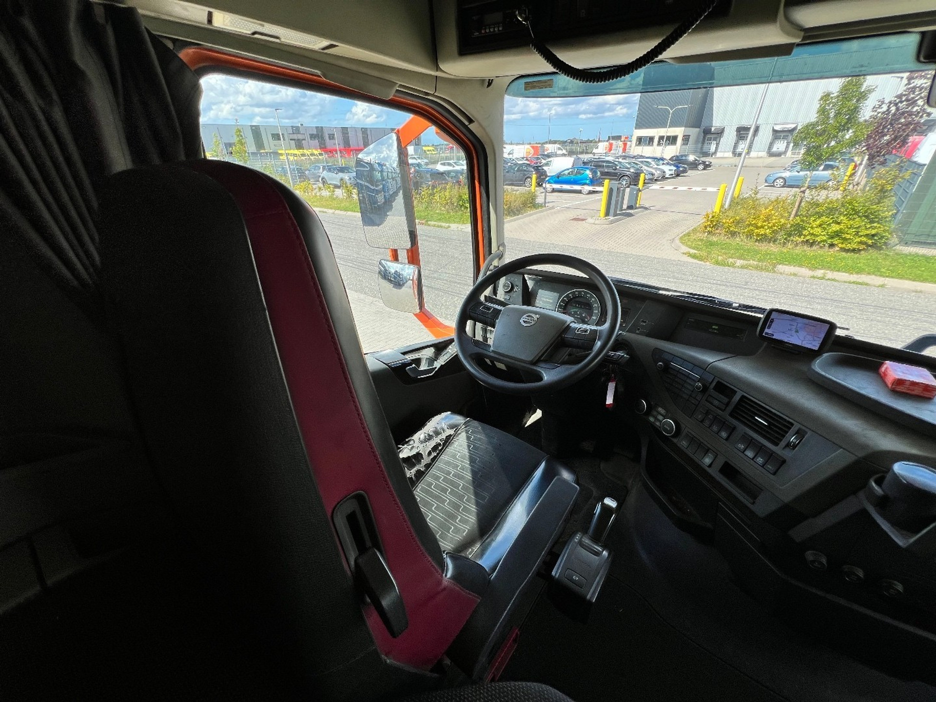 47283387-22.jpg