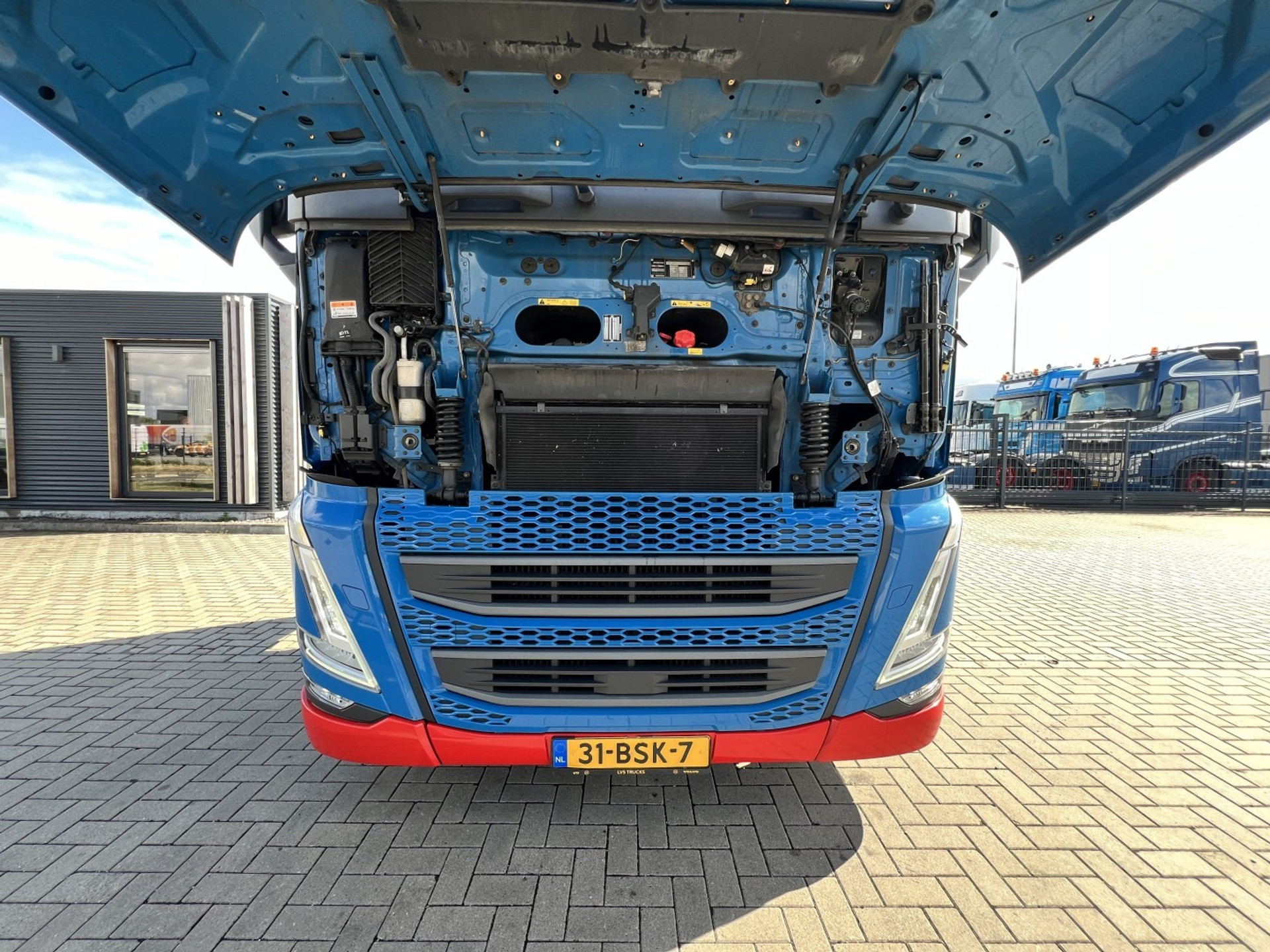 45205015-21.jpg