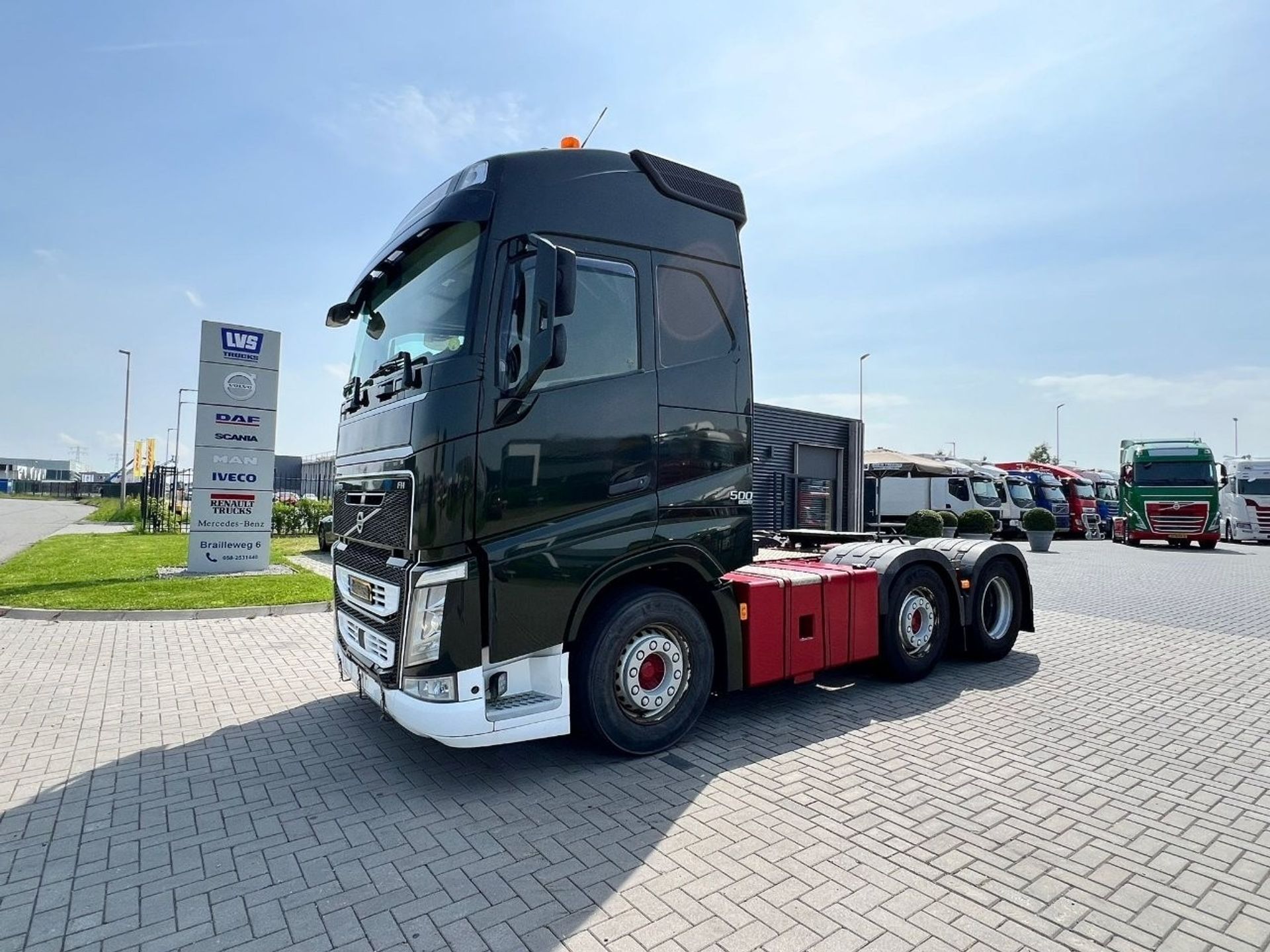 Volvo-FH-500-6x2-vla-trekker-1.jpg