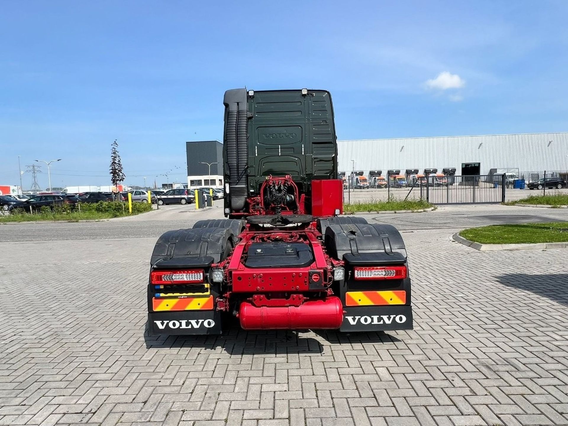 Volvo-FH-500-6x2-vla-trekker-6.jpg