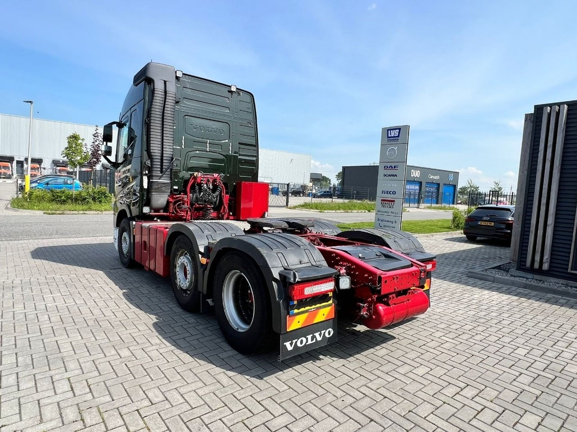 Volvo-FH-500-6x2-vla-trekker-7.jpg