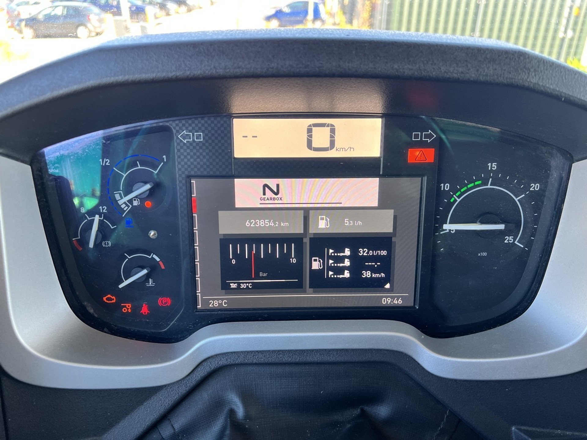 44649977-21.jpg