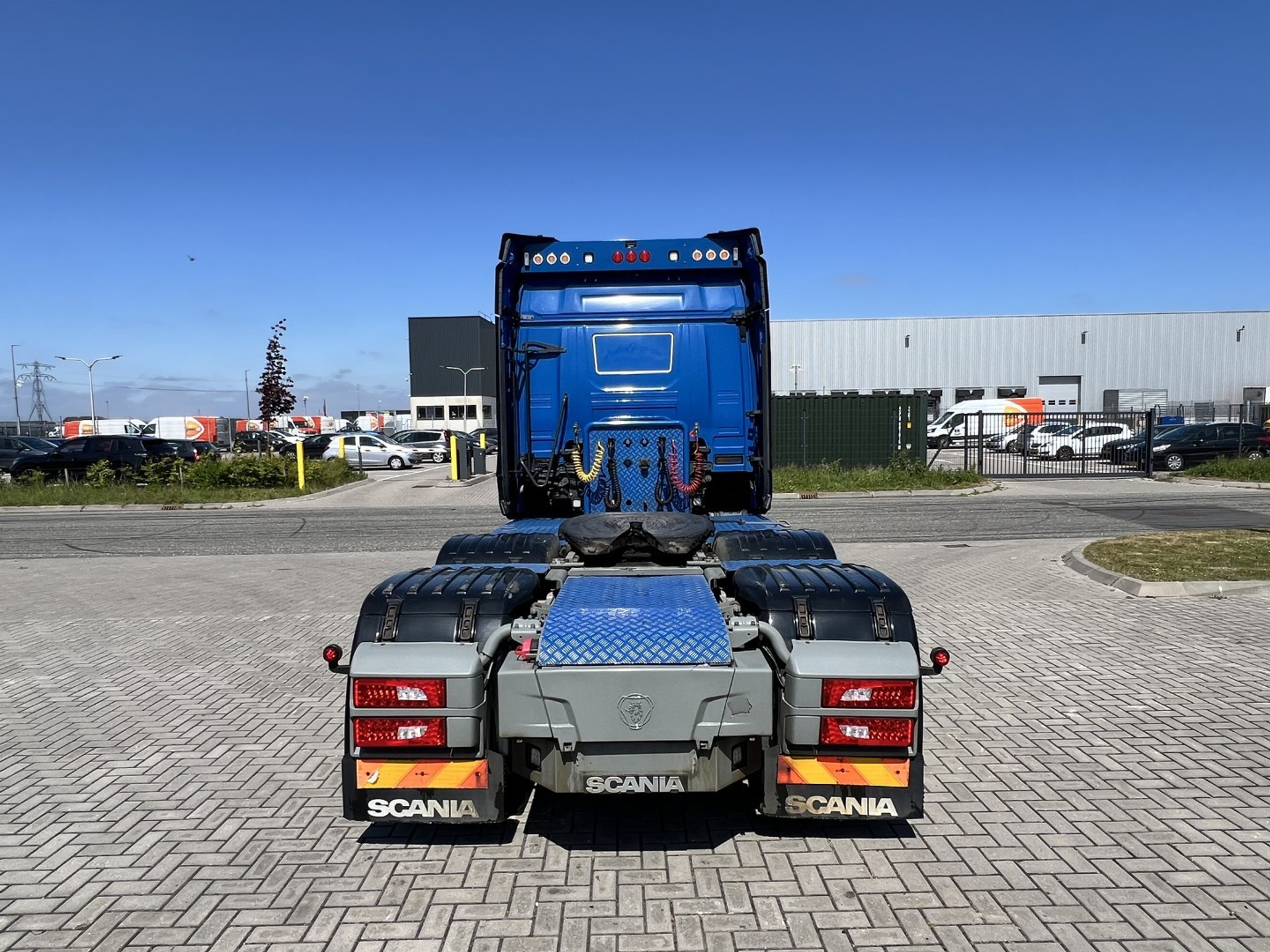 45060403-6.jpg