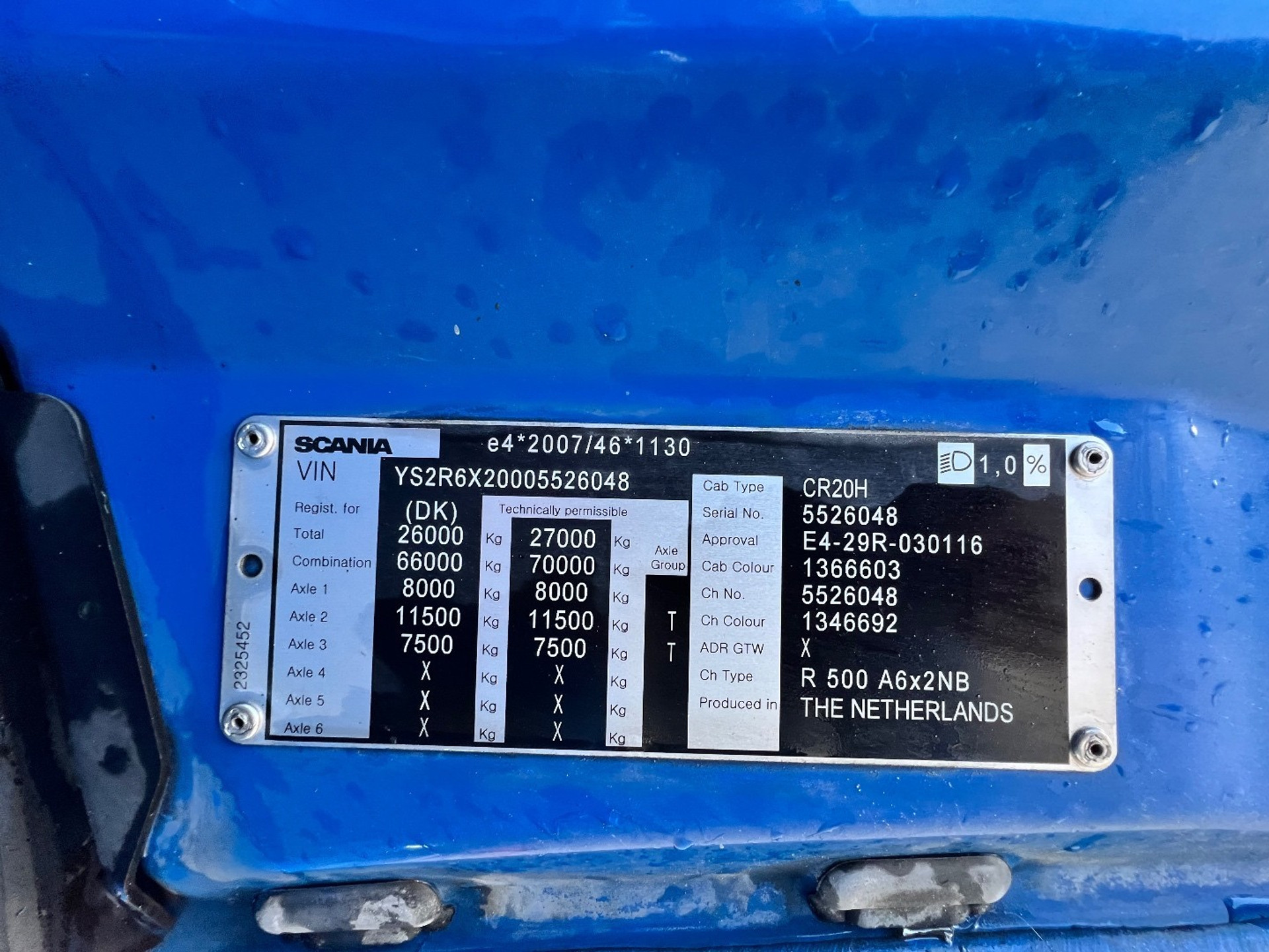 45305787-26.jpg