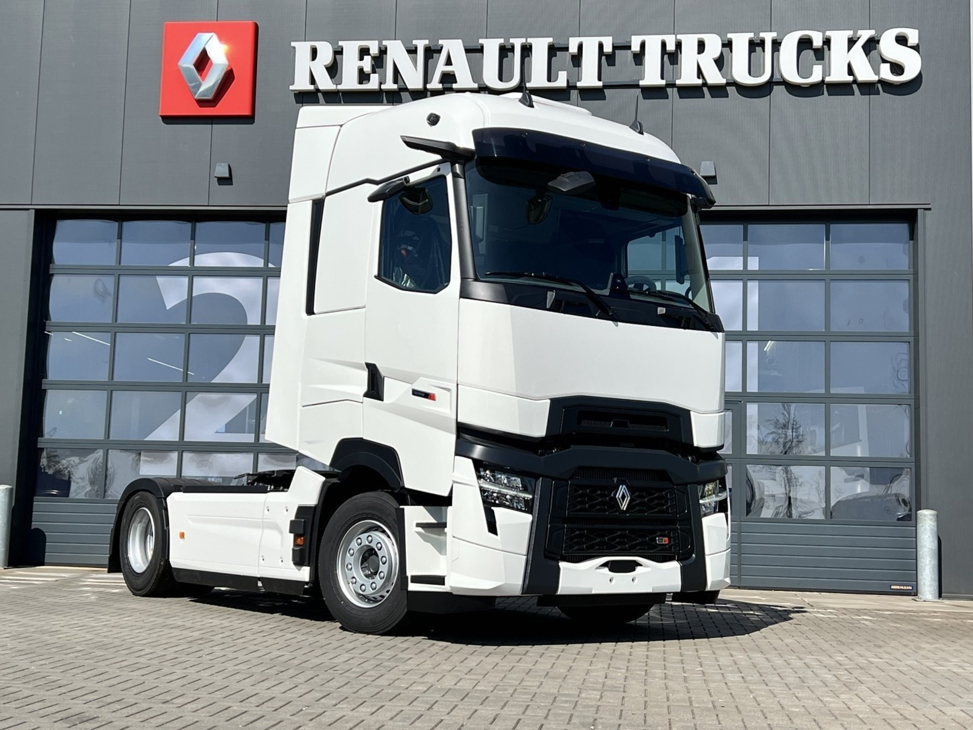 47557436-24.jpg