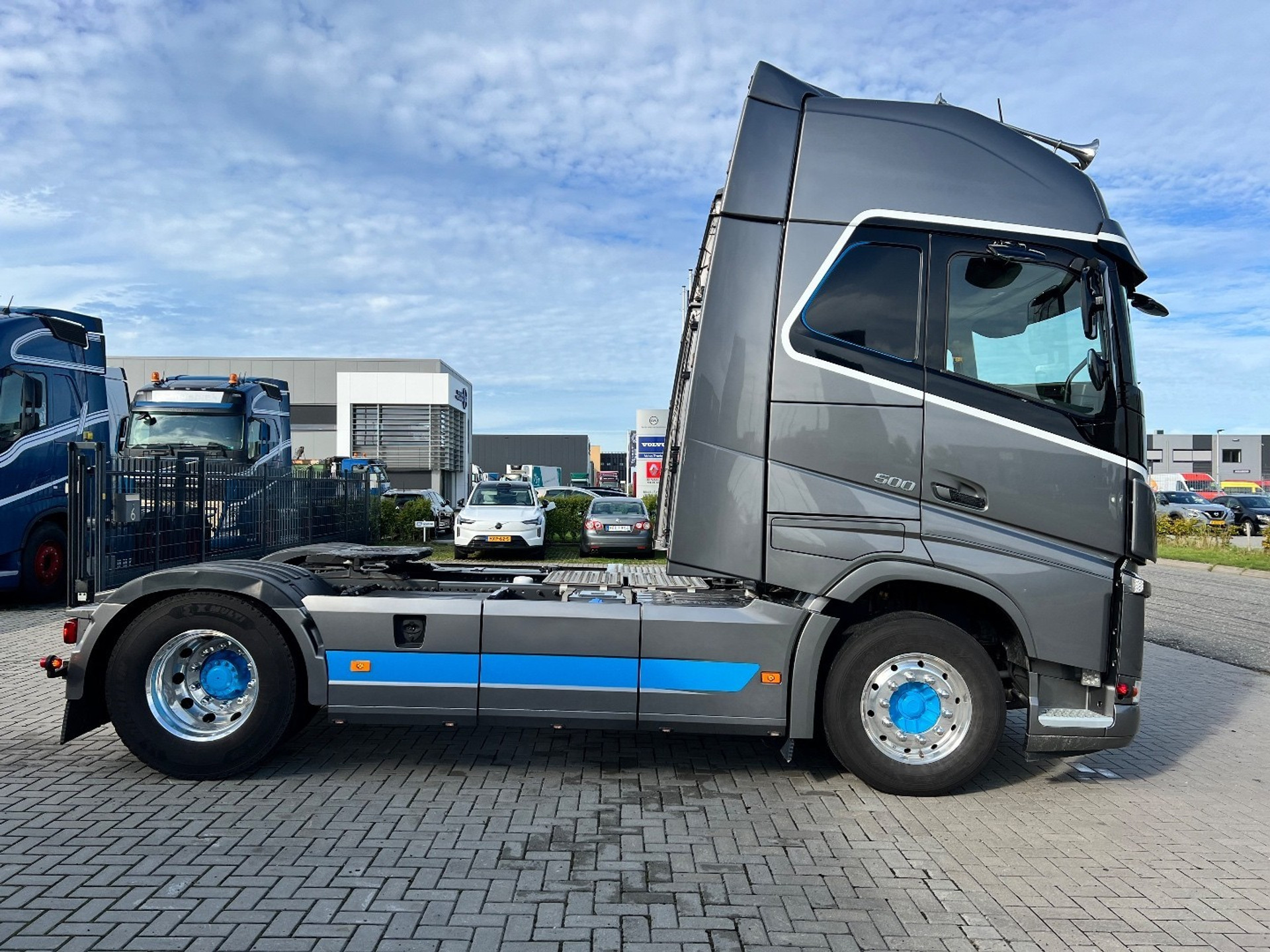 47514588-4.jpg