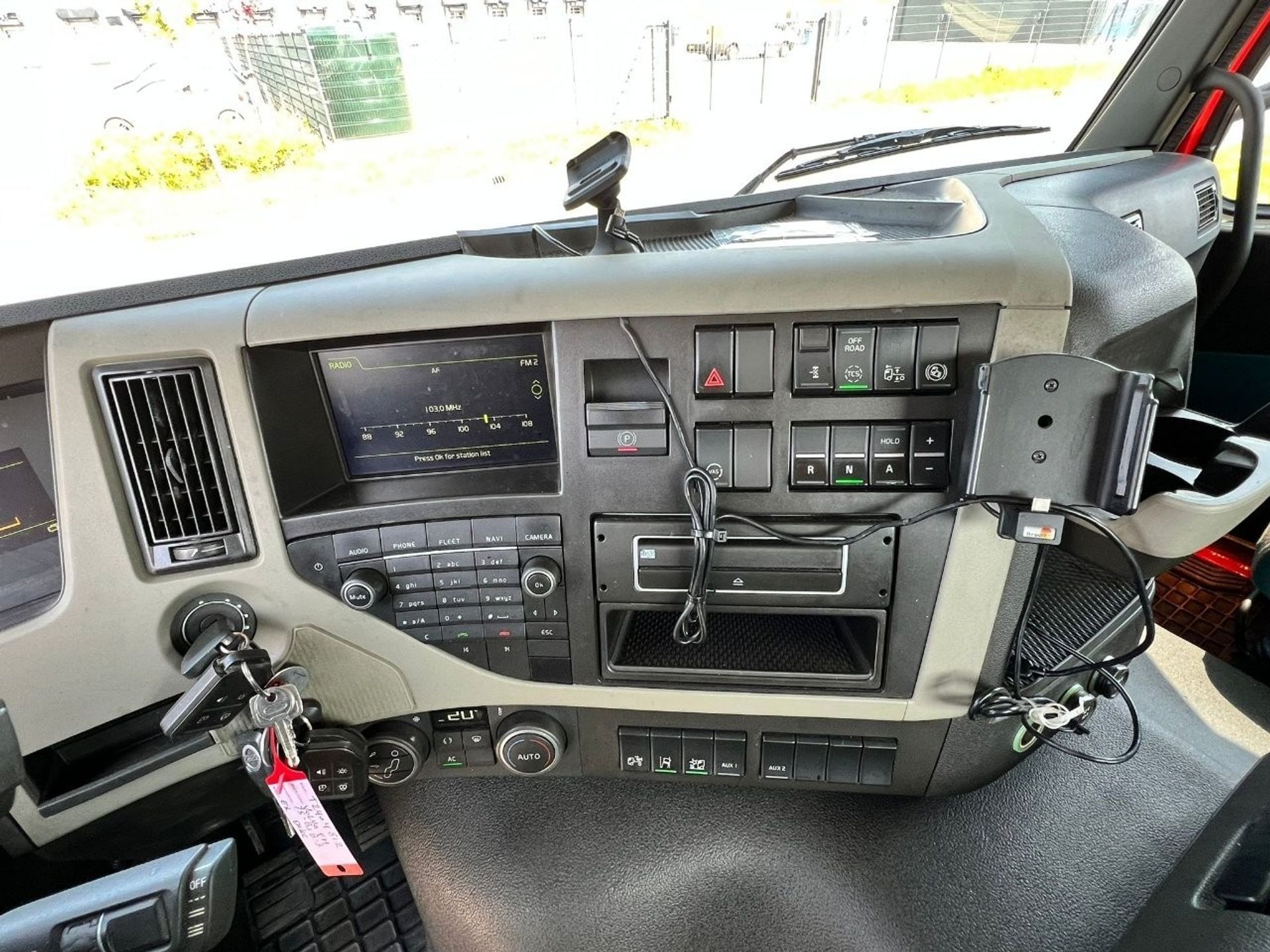 Volvo-FM-330-23.jpg