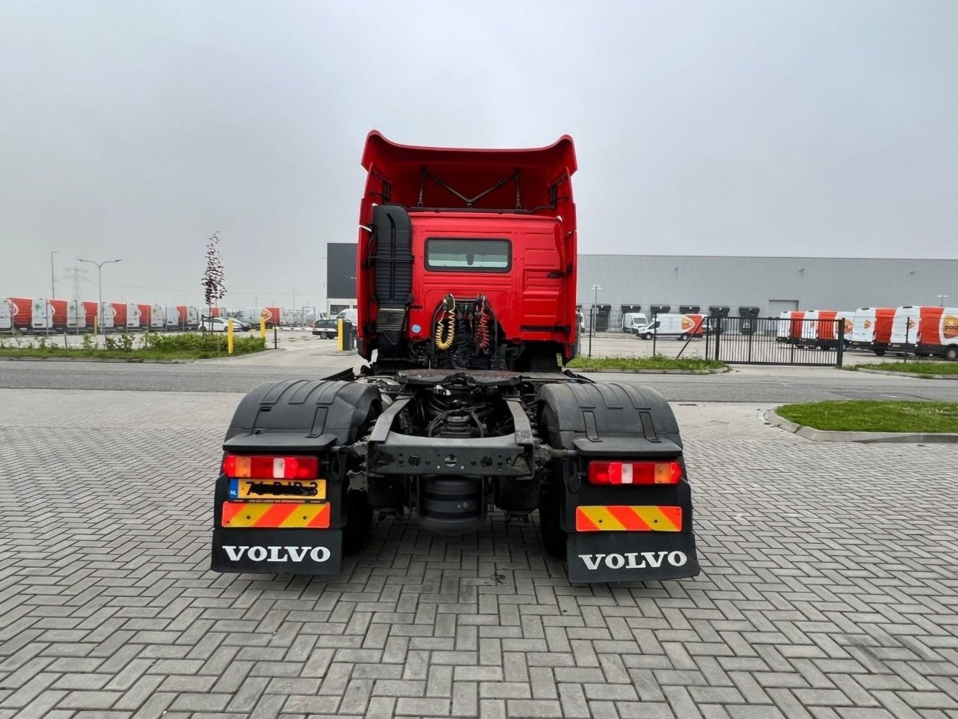 Volvo-FM-330-6.jpg