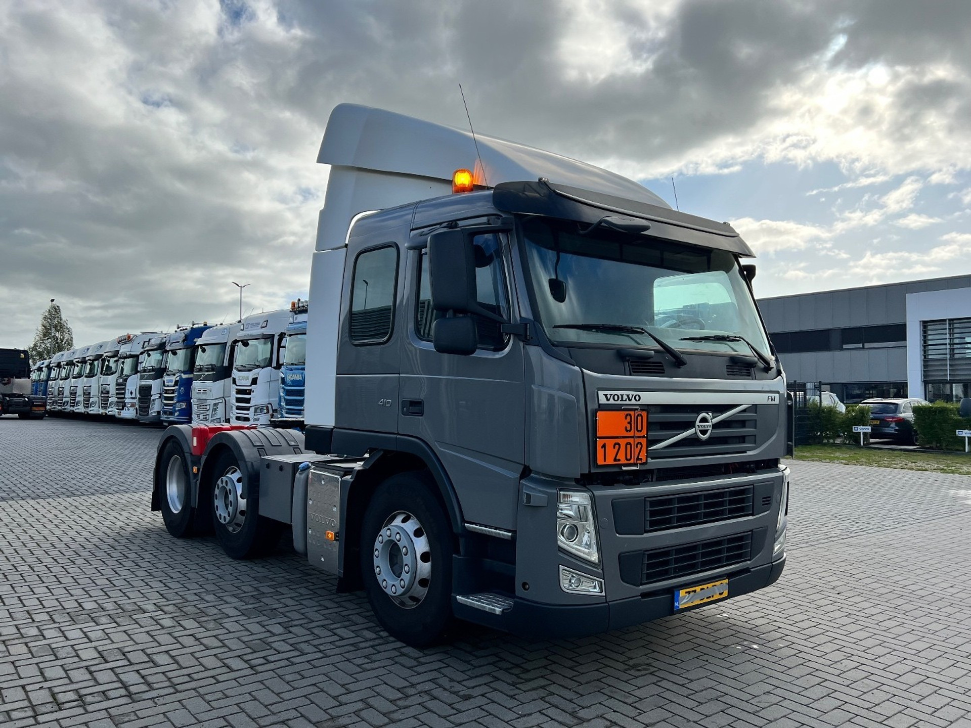 47700679-3.jpg
