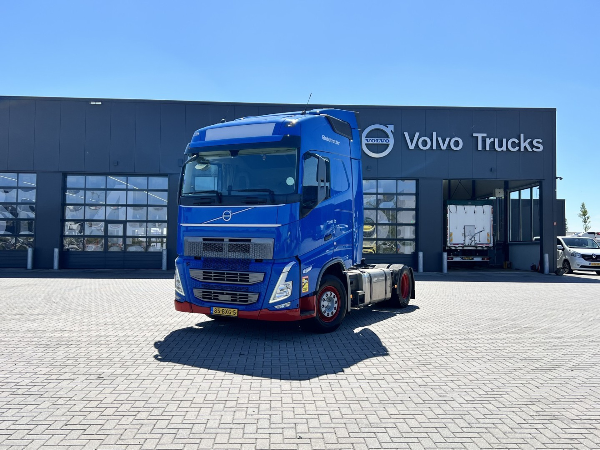 45107433-10.jpg
