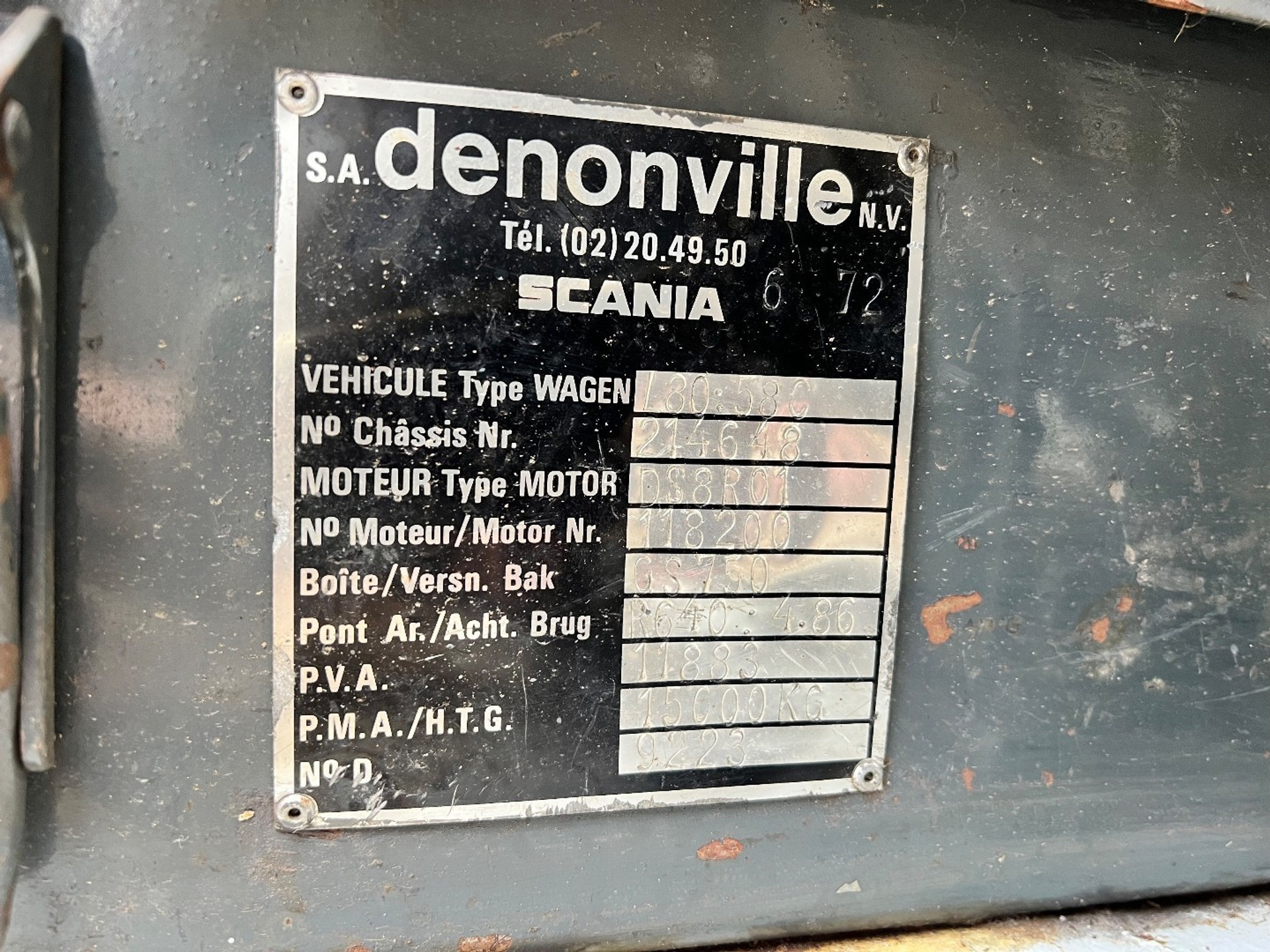 46766918-30.jpg