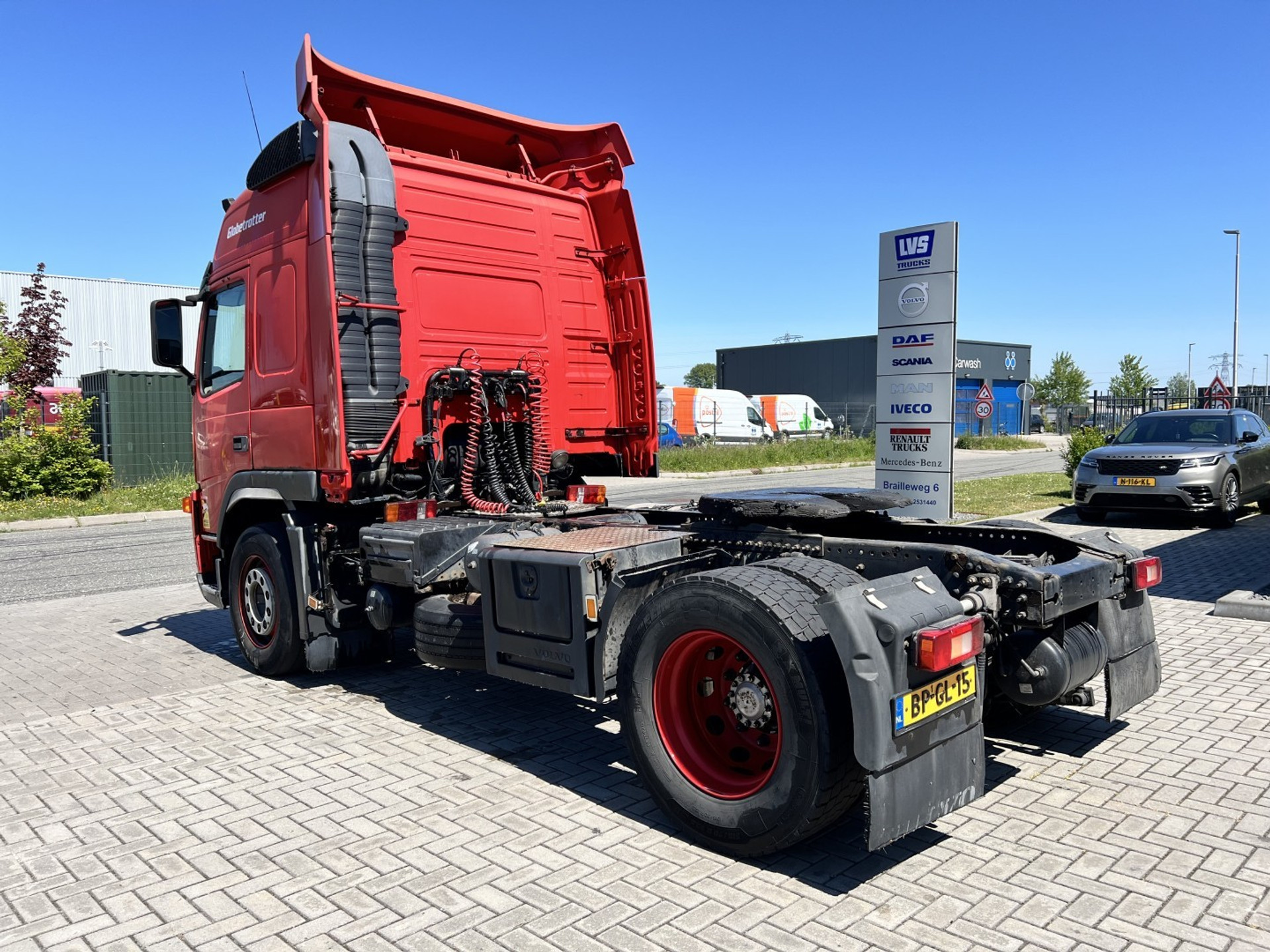 45108410-7.jpg