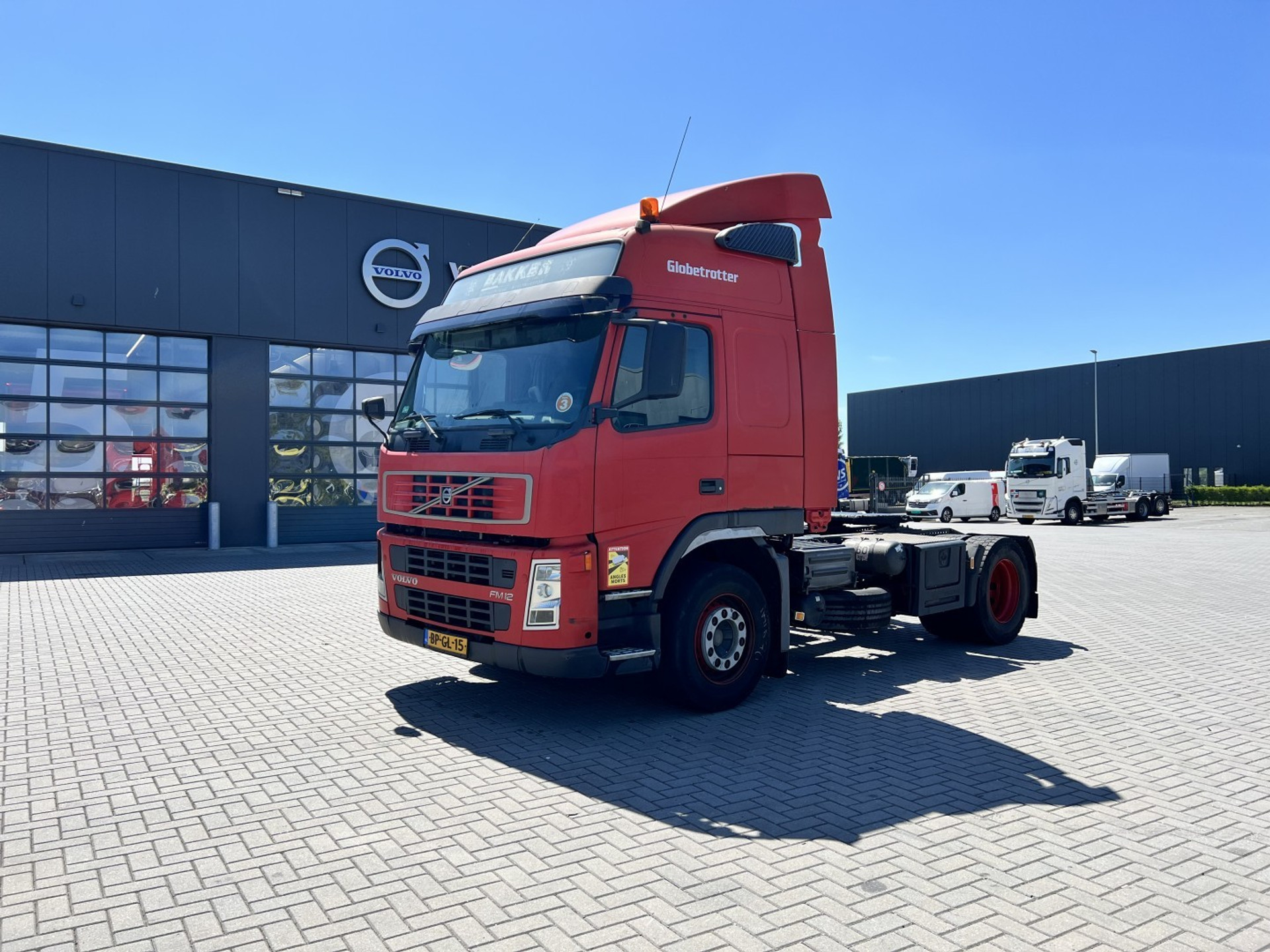 45108410-9.jpg