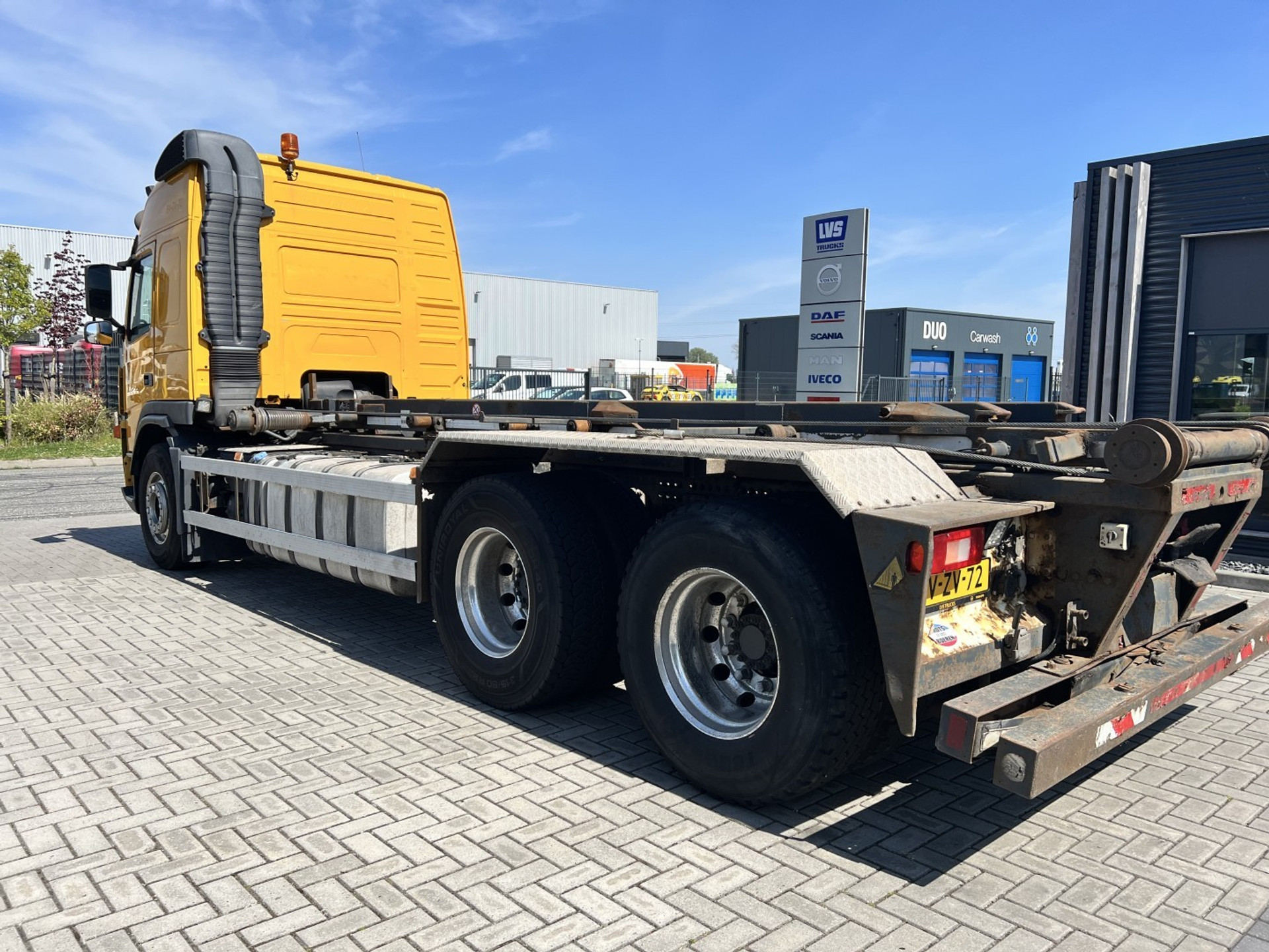 44514511-7.jpg